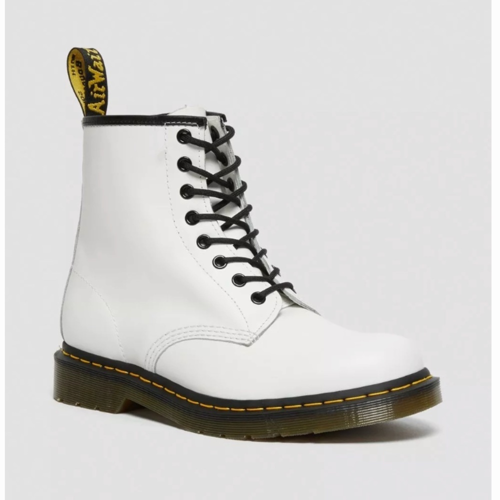 Dr. Martens 1460 Smooth Leather Lace Up Boots in White Size US 10 NWOT